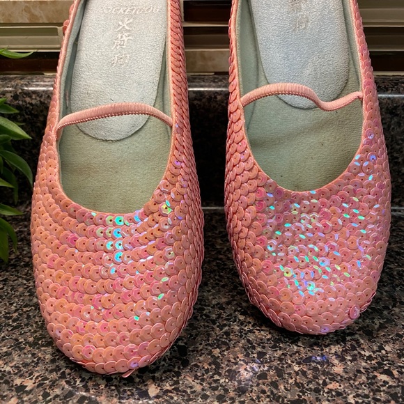 Shoes - Picture 4 of 7